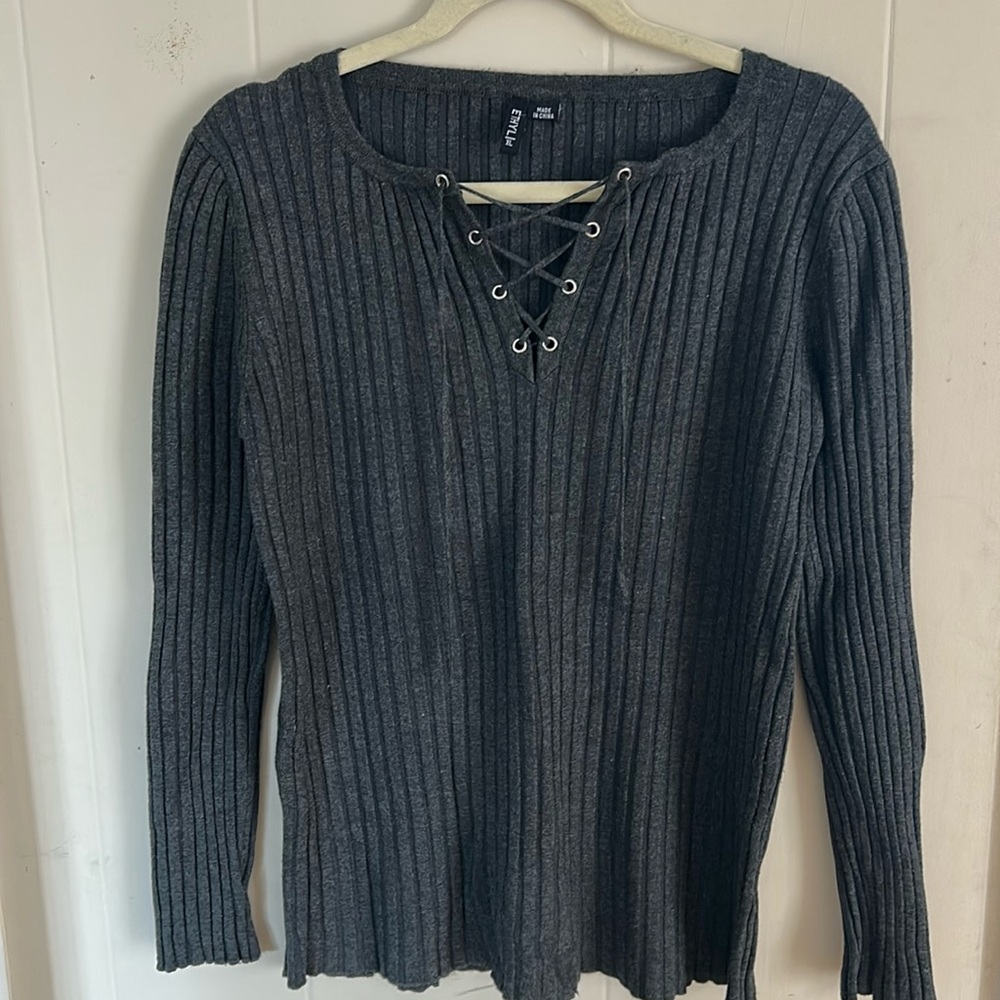 ETHYL Women’s Ribbed Grey Sweater